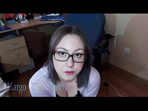 ❤️ Sexy dievča s okuliarmi hlboko fajčí vibrátor na kameru ❤️ Porno video na nás sk.np64.ru